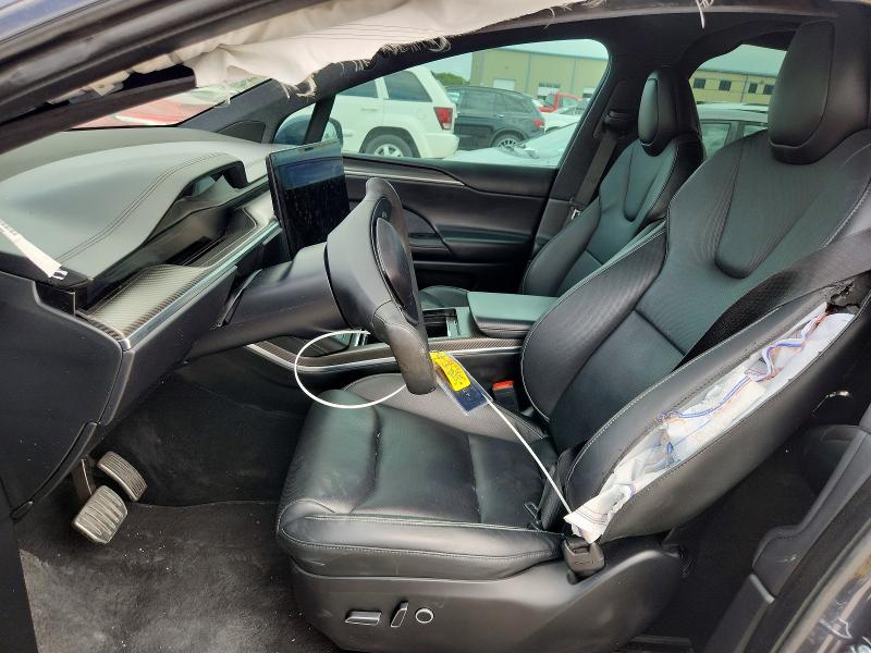 2023 Tesla Model X მანქანა იყიდება აუქციონზე, vin: 7SAXCBE60PF372421, აუქციონის ნომერი: 67385836