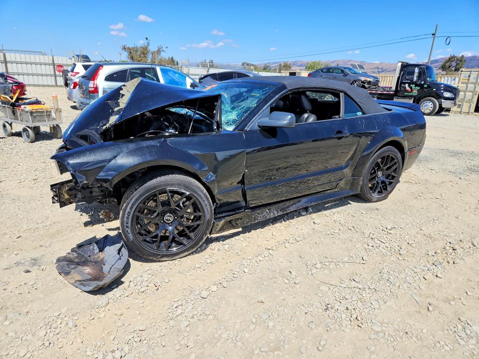 2006 Ford Mustang მანქანა იყიდება აუქციონზე, vin: 1ZVFT85HX65139382, აუქციონის ნომერი: 68094796