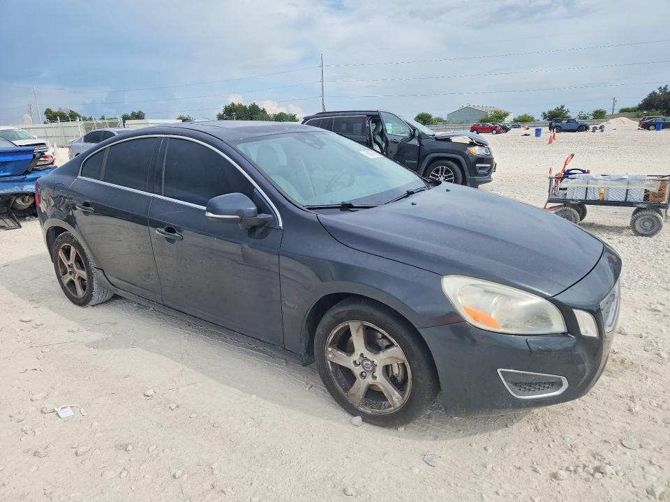 68057986 :رقم المزاد ، YV1622FS2C2138201 vin ، 2012 Volvo S60 مزاد بيع