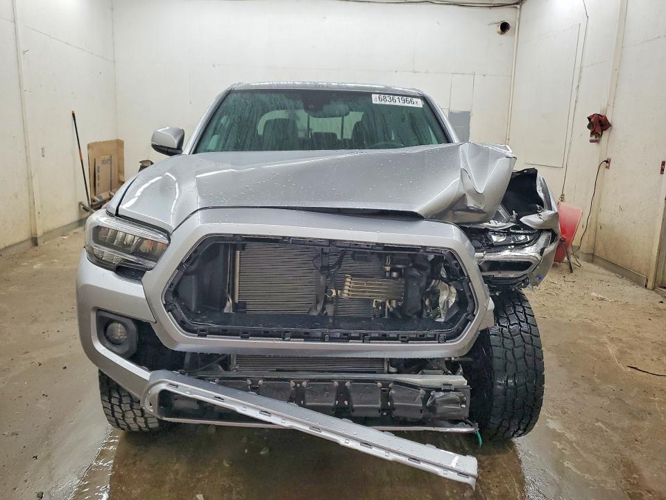 68361966 :رقم المزاد ، 3TMCZ5AN3LM306380 vin ، 2020 Toyota Tacoma مزاد بيع