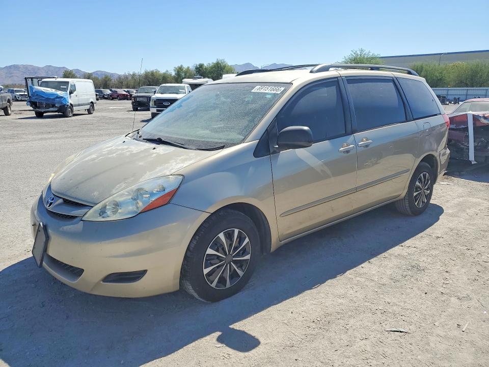 Продажа на аукционе авто 2010 Toyota Sienna, vin: 5TDKK4CC6AS342969, номер лота: 69151666