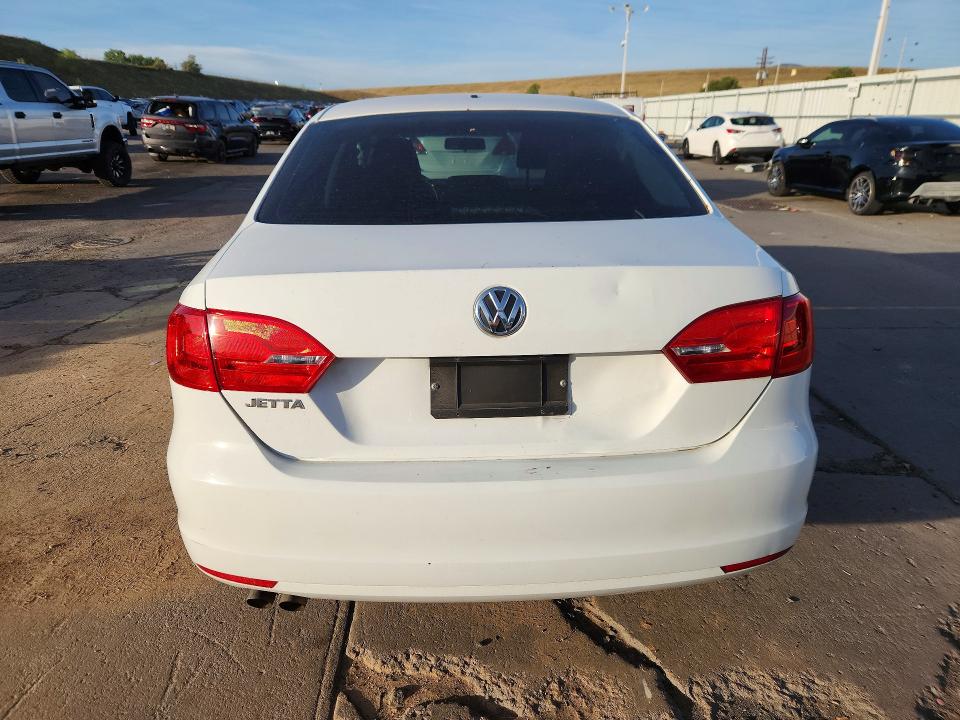 2014 Volkswagen Jetta მანქანა იყიდება აუქციონზე, vin: 3VW2K7AJ8EM410954, აუქციონის ნომერი: 68679806
