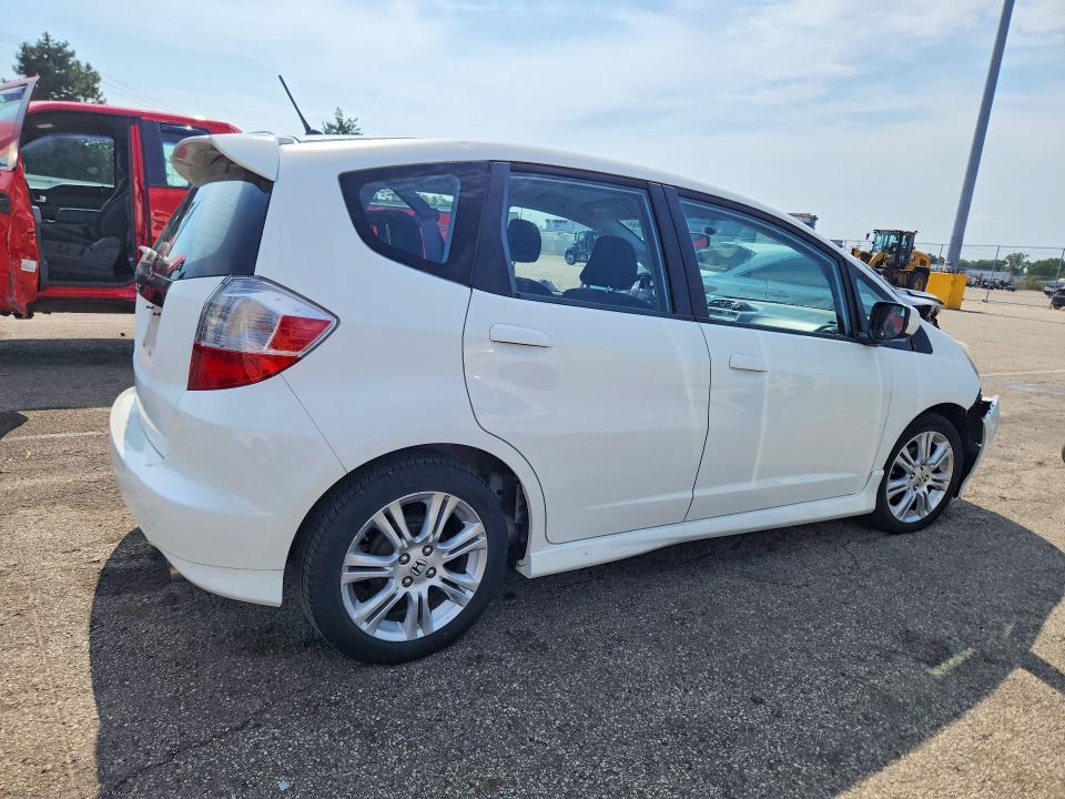 Продаж на аукціоні авто 2011 Honda Fit, vin: JHMGE8H53BC012299, номер лоту: 69112666