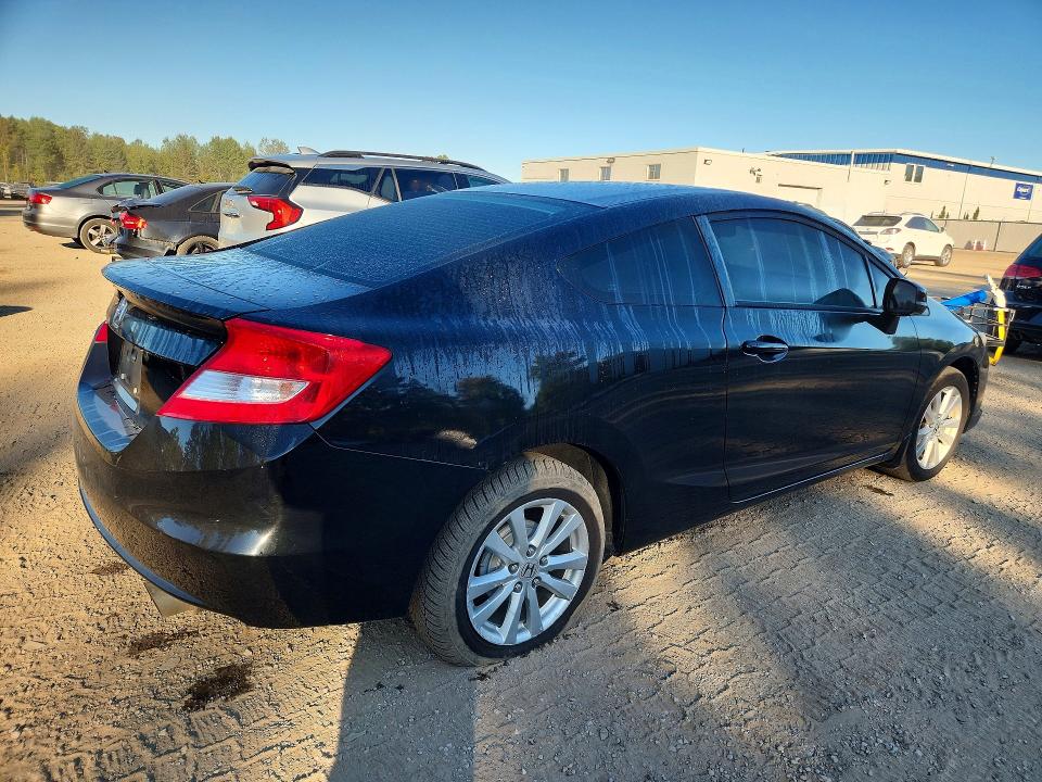 68142836 :رقم المزاد ، 2HGFG3B47DH000393 vin ، 2013 Honda Civic مزاد بيع
