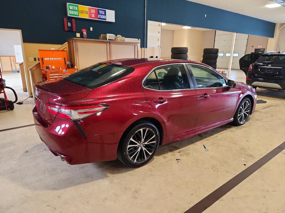 2018 Toyota Camry მანქანა იყიდება აუქციონზე, vin: 4T1B11HKXJU669464, აუქციონის ნომერი: 67599936