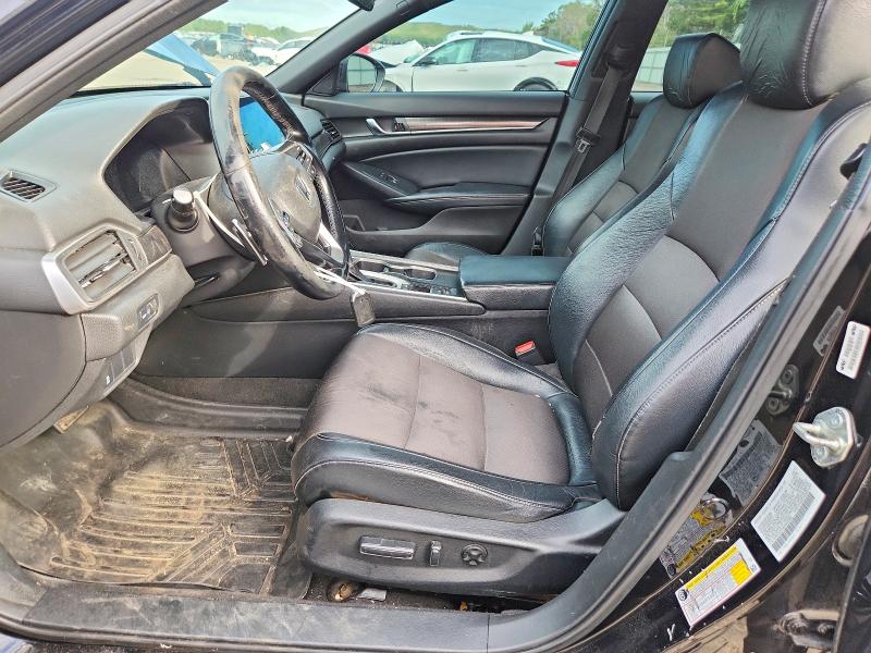 Продаж на аукціоні авто 2018 Honda Accord, vin: 1HGCV1F34JA020562, номер лоту: 69389936