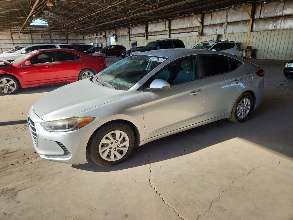 68262606 :رقم المزاد ، 5NPD74LF5HH202187 vin ، 2017 Hyundai Elantra مزاد بيع