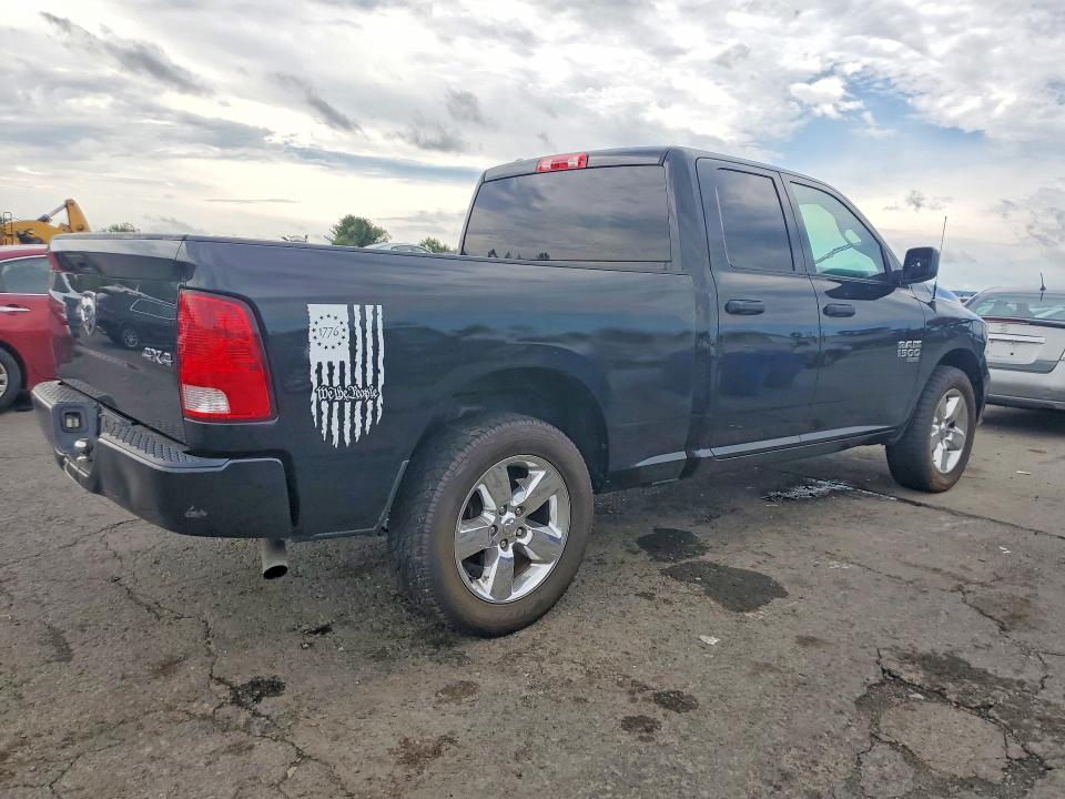 67725196 :رقم المزاد ، 1C6RR7FG6KS523208 vin ، 2019 Ram 1500 Classic مزاد بيع
