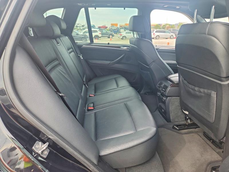 68363536 :رقم المزاد ، 5UXZV4C53BL410251 vin ، 2011 Bmw X5 مزاد بيع