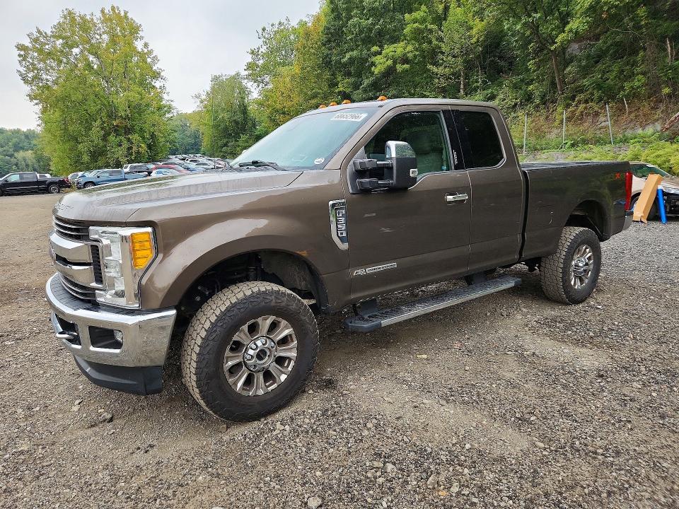 2017 Ford F350 მანქანა იყიდება აუქციონზე, vin: 1FT8X3BT5HEB38512, აუქციონის ნომერი: 68652966