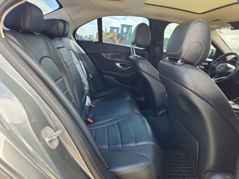 67325406 :رقم المزاد ، 55SWF4KB1HU222072 vin ، 2017 Mercedes-benz C مزاد بيع