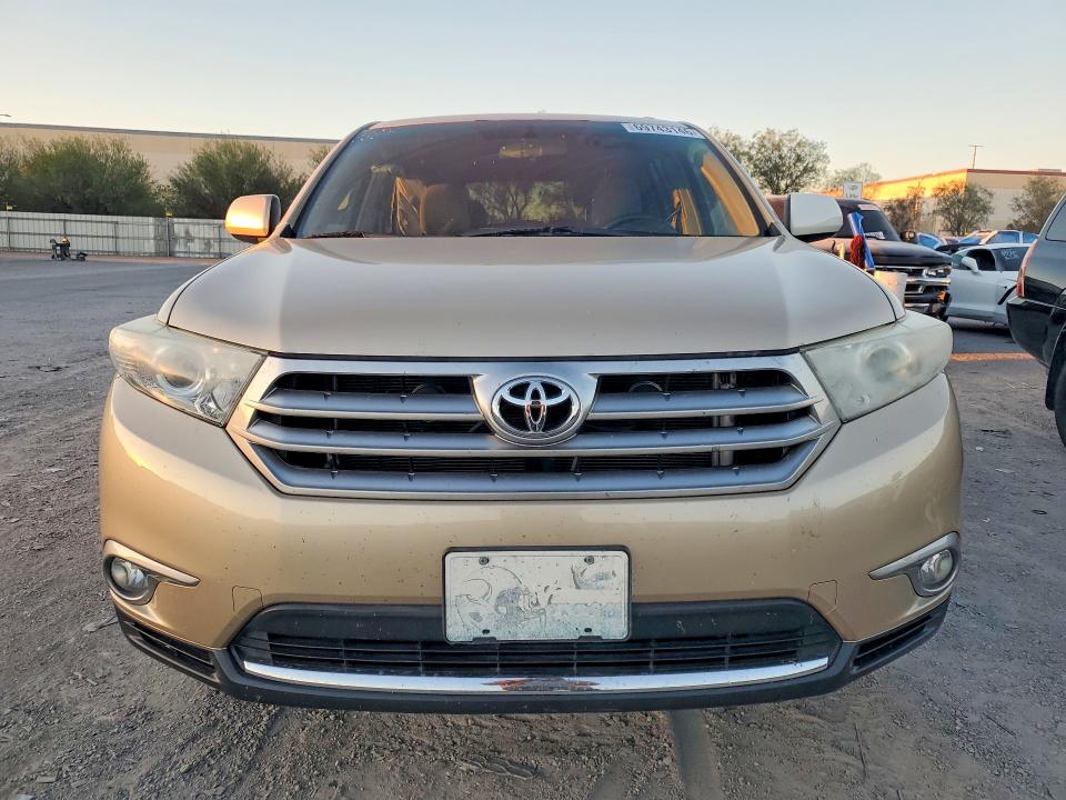 Продаж на аукціоні авто 2013 Toyota Highlander, vin: 5TDZK3EHXDS129934, номер лоту: 69743146