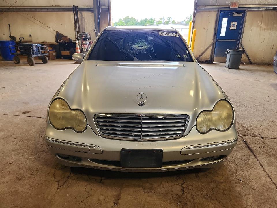 Продажа на аукционе авто 2001 Mercedes-benz C, vin: WDBRF64J31F086025, номер лота: 67990296