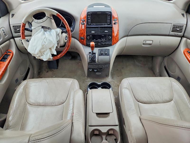 Продажа на аукционе авто 2008 Toyota Sienna, vin: 5TDBK22C08S010087, номер лота: 70651916