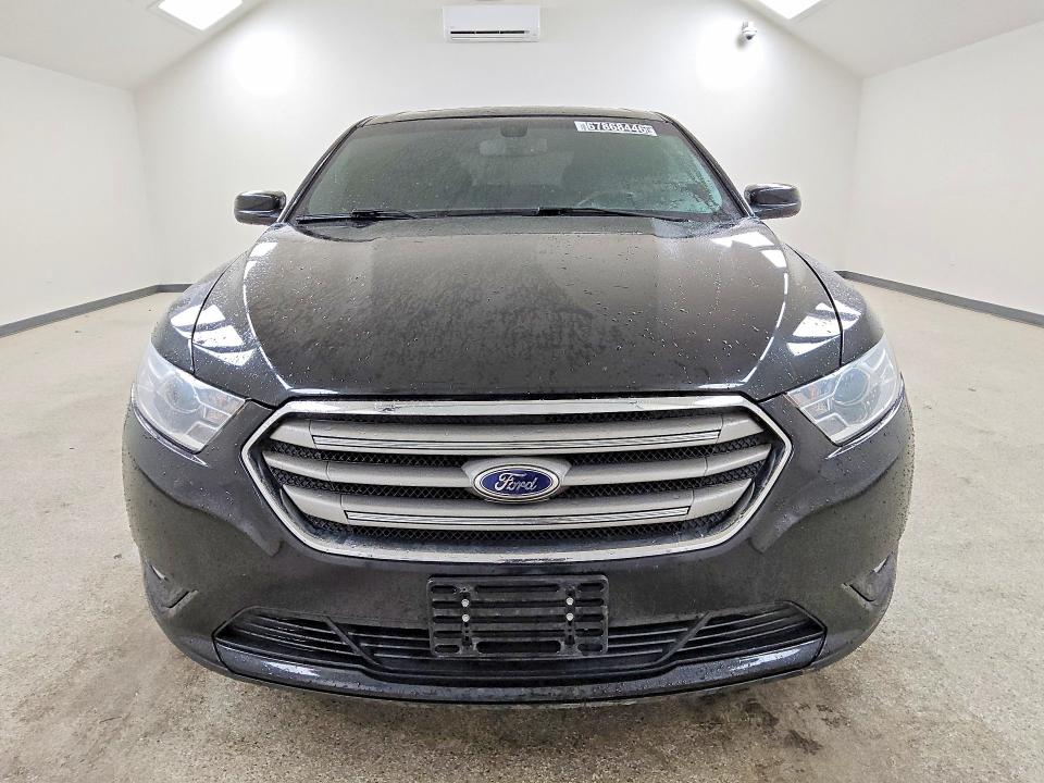 67868446 :رقم المزاد ، 1FAHP2H85EG133653 vin ، 2014 Ford Taurus مزاد بيع
