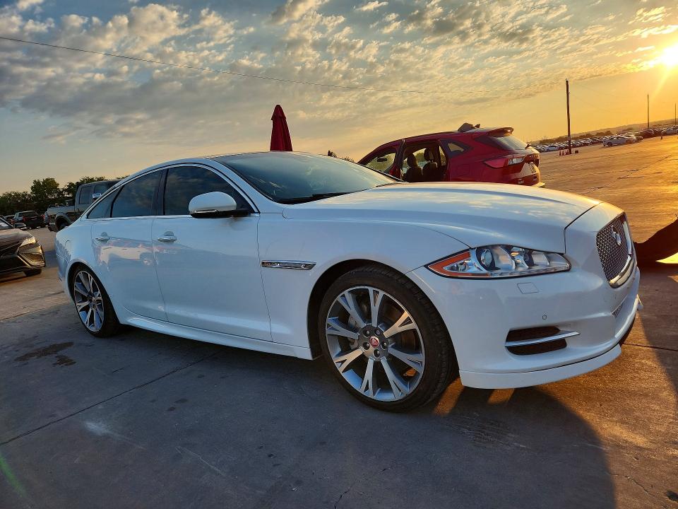 66766816 :رقم المزاد ، SAJWA1CZ8F8V86563 vin ، 2015 Jaguar Xj مزاد بيع