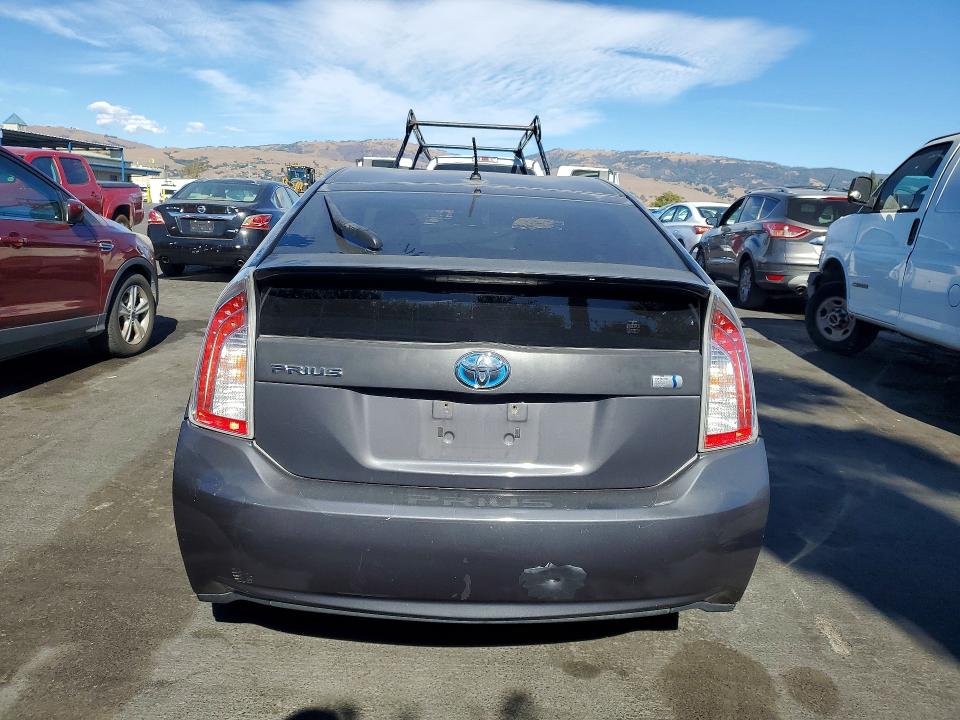70556786 :رقم المزاد ، JTDKN3DU8E1761174 vin ، 2014 Toyota Prius مزاد بيع