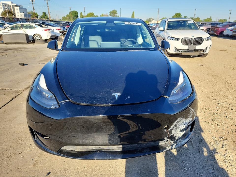 Продаж на аукціоні авто 2022 Tesla Model Y, vin: 7SAYGDEF4NF490568, номер лоту: 68690796