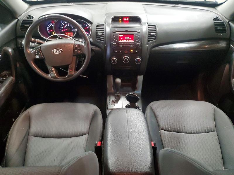 70013186 :رقم المزاد ، 5XYKTCA68CG225849 vin ، 2012 Kia Sorento مزاد بيع