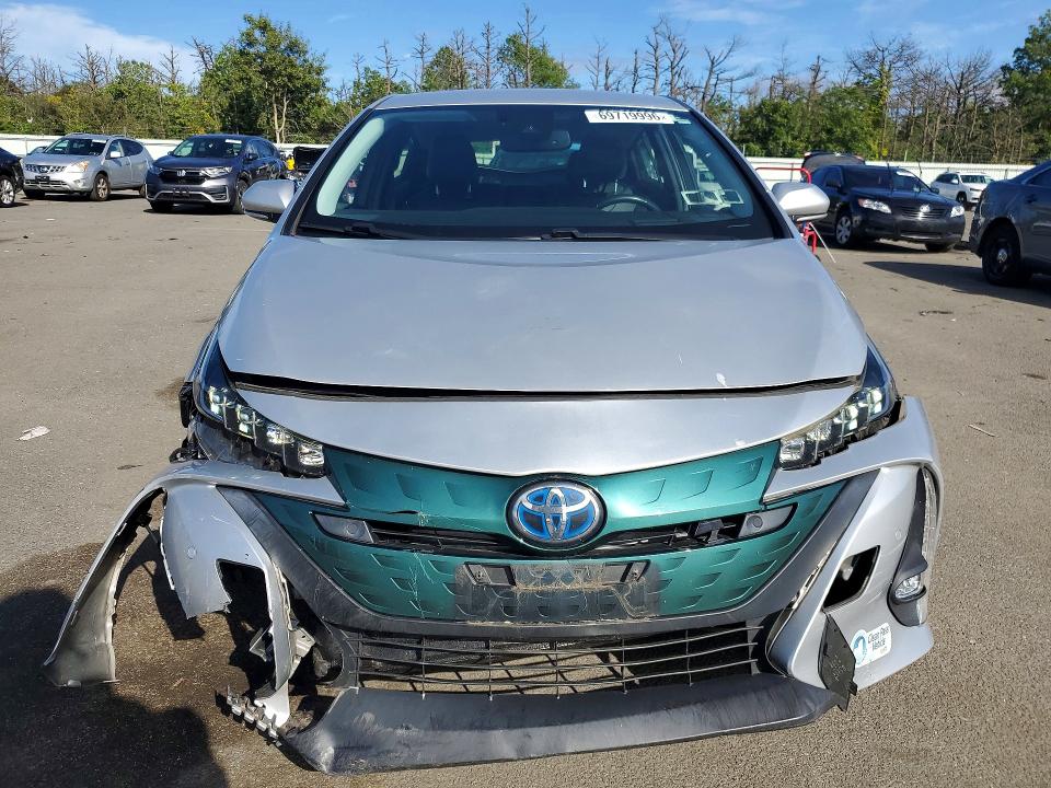 69719996 :رقم المزاد ، JTDKARFP1J3102728 vin ، 2018 Toyota Prius Prime مزاد بيع