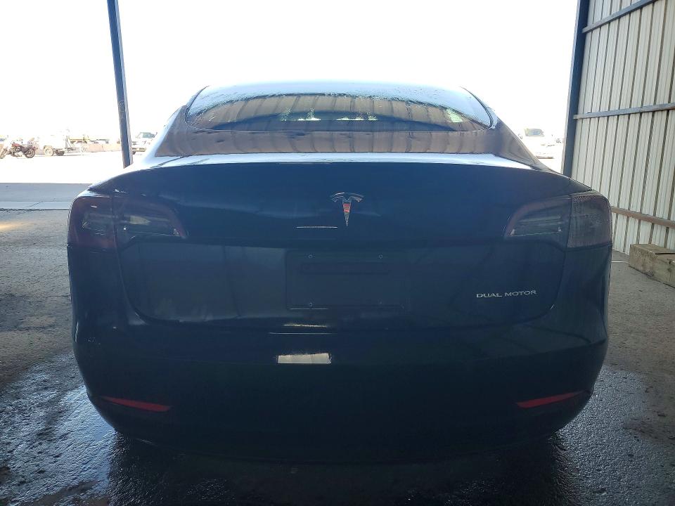 68204186 :رقم المزاد ، 5YJ3E1EBXNF290576 vin ، 2022 Tesla Model 3 مزاد بيع