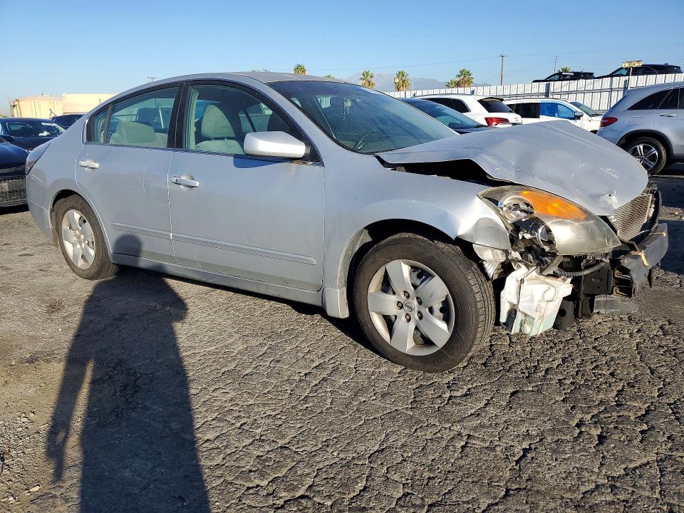 2007 Nissan Altima მანქანა იყიდება აუქციონზე, vin: 1N4AL21E77N404322, აუქციონის ნომერი: 70459086