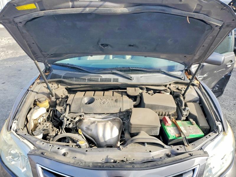 70366676 :رقم المزاد ، 4T4BF3EK0BR166471 vin ، 2011 Toyota Camry مزاد بيع