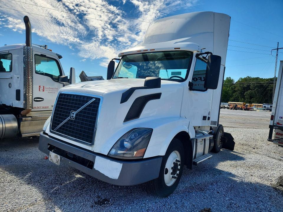 Aukcja sprzedaży 2017 Volvo Vnl, vin: 4V4N39TG5HN988101, numer aukcji: 69939086