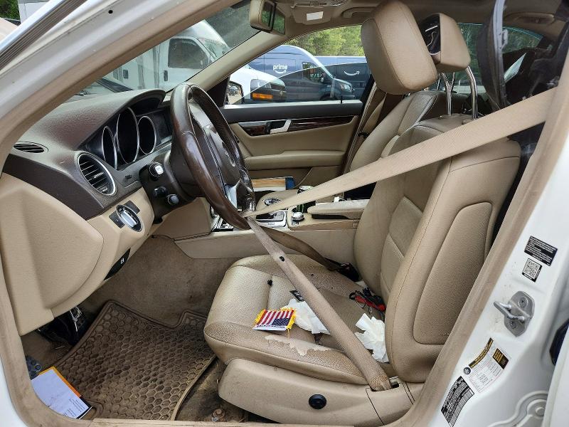 2014 Mercedes-benz C მანქანა იყიდება აუქციონზე, vin: WDDGF8AB4EA947609, აუქციონის ნომერი: 68396036