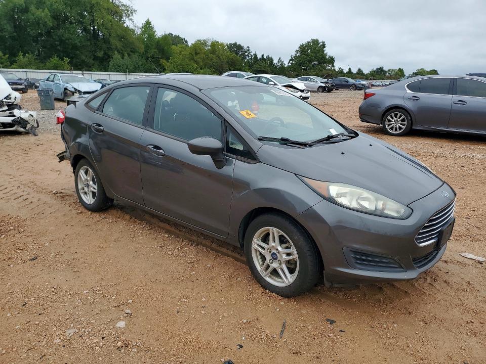 69852486 :رقم المزاد ، 3FADP4BJXJM115042 vin ، 2018 Ford Fiesta مزاد بيع