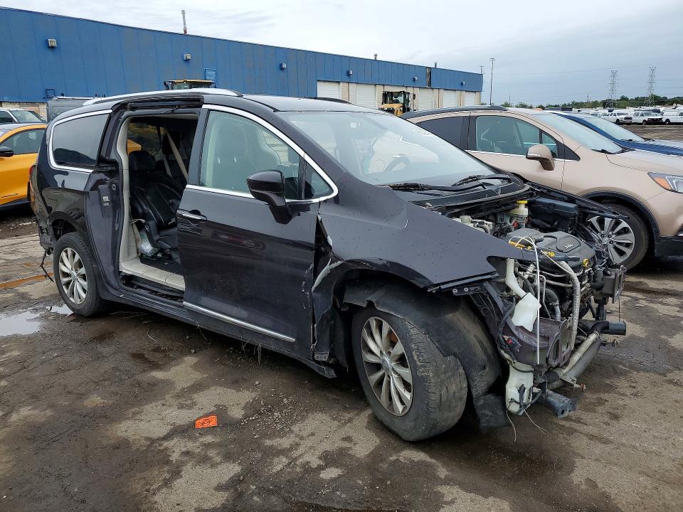 Aukcja sprzedaży 2018 Chrysler Pacifica, vin: 2C4RC1BGXJR175331, numer aukcji: 68424496