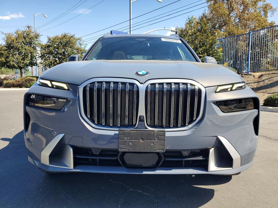 Продаж на аукціоні авто 2025 Bmw X7, vin: 5UX23EM03S9000532, номер лоту: 70004296
