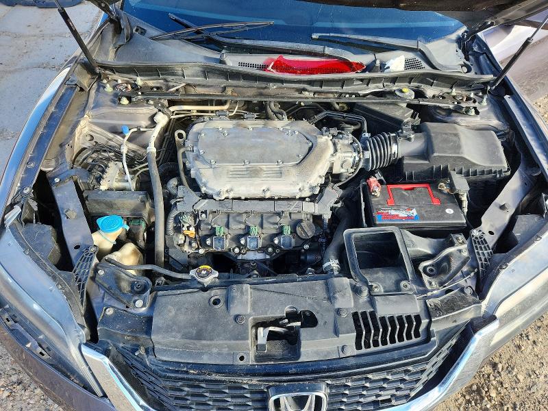 69800836 :رقم المزاد ، 1HGCT2B86FA003556 vin ، 2015 Honda Accord مزاد بيع