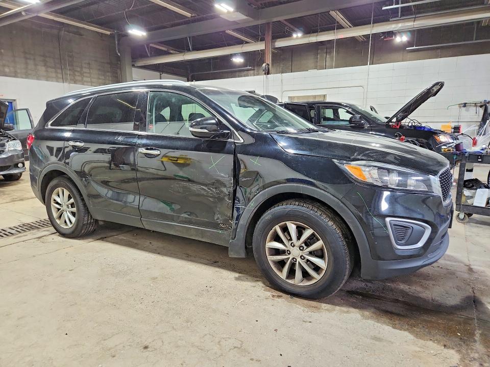 70815456 :رقم المزاد ، 5XYPGDA31GG152206 vin ، 2016 Kia Sorento مزاد بيع