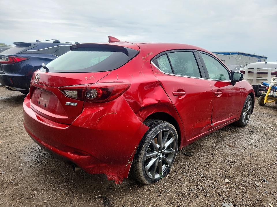 68546976 :رقم المزاد ، 3MZBN1M3XJM189790 vin ، 2018 Mazda 3 مزاد بيع