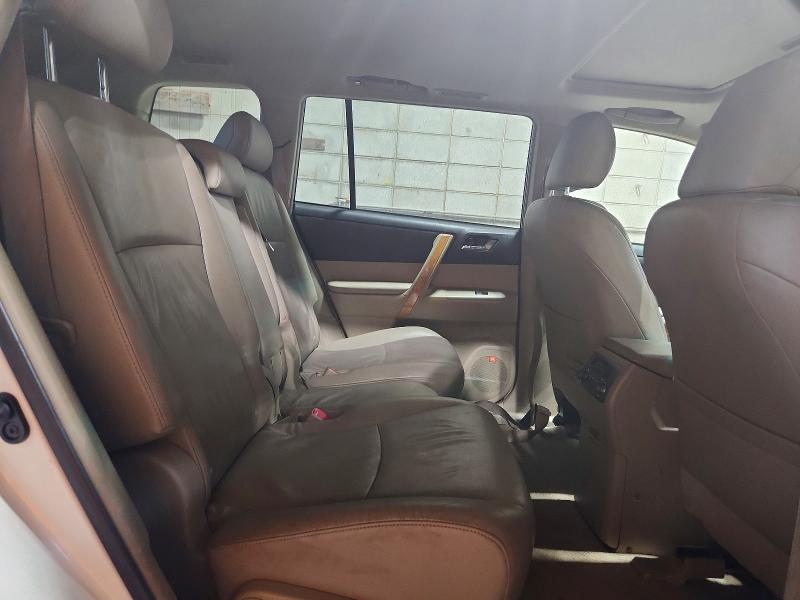 68762566 :رقم المزاد ، JTEEW44AX82015535 vin ، 2008 Toyota Highlander مزاد بيع
