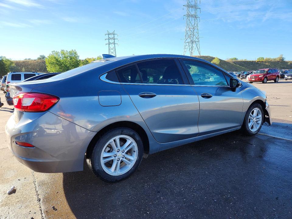 Продаж на аукціоні авто 2018 Chevrolet Cruze, vin: 1G1BE5SM8J7231169, номер лоту: 67825496