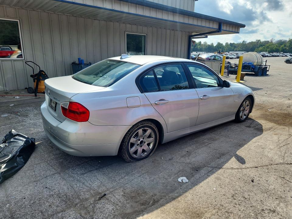 68981796 :رقم المزاد ، WBAVC935X7KX57184 vin ، 2007 Bmw 328 مزاد بيع