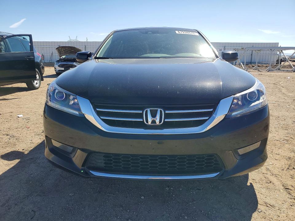 2015 Honda Accord მანქანა იყიდება აუქციონზე, vin: 1HGCR2F85FA074546, აუქციონის ნომერი: 67938876