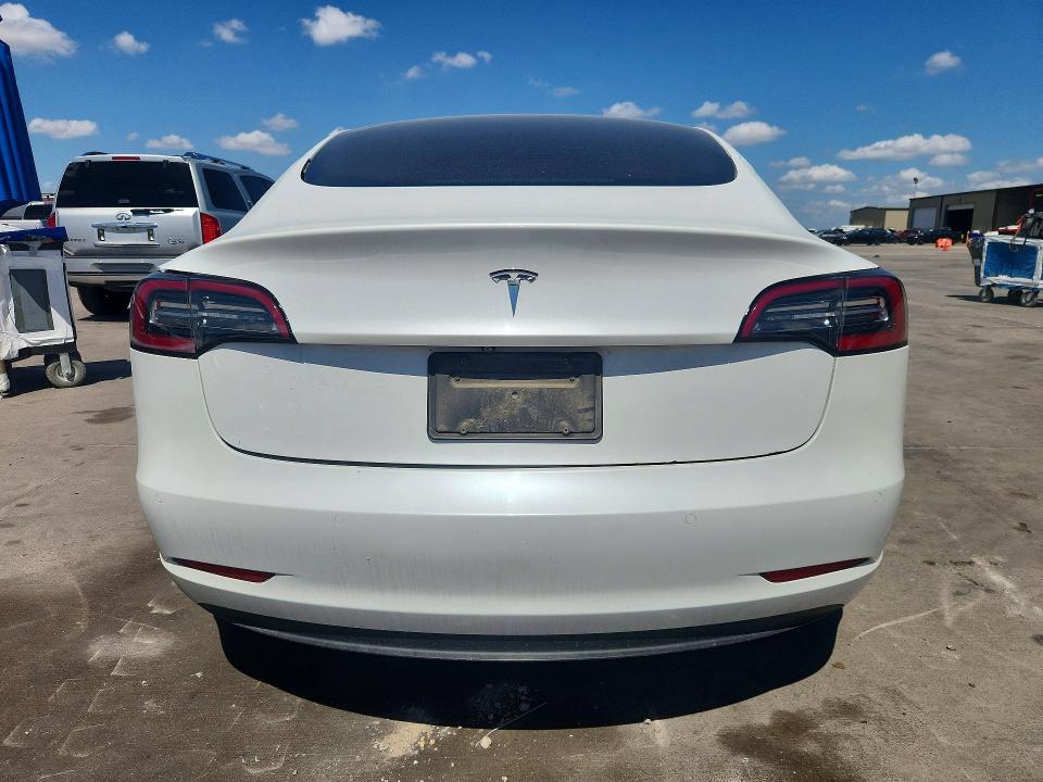 68823416 :رقم المزاد ، 5YJ3E1EA3MF994415 vin ، 2021 Tesla Model 3 مزاد بيع