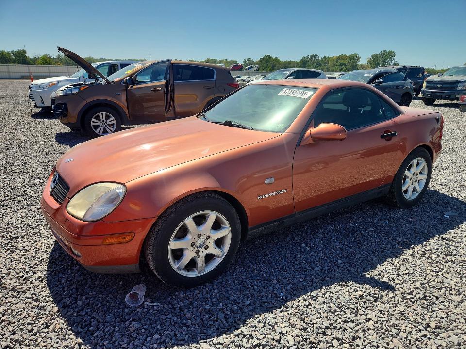 1999 Mercedes-benz Slk მანქანა იყიდება აუქციონზე, vin: WDBKK47F4XF114321, აუქციონის ნომერი: 67396896