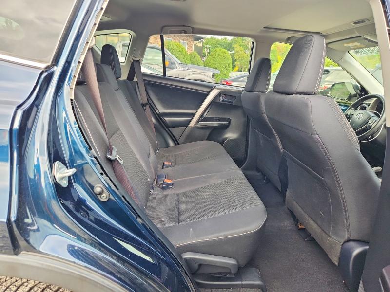 70849196 :رقم المزاد ، JTMRFREV8JJ176482 vin ، 2018 Toyota Rav4 مزاد بيع