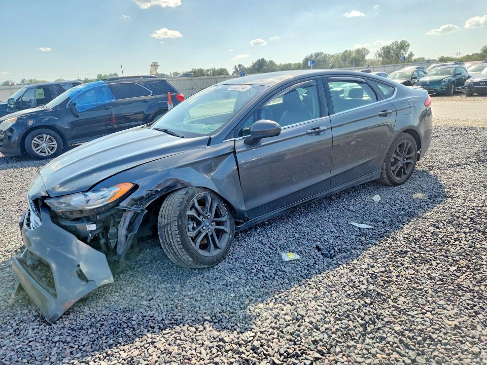 66862946 :رقم المزاد ، 3FA6P0H76JR165842 vin ، 2018 Ford Fusion مزاد بيع