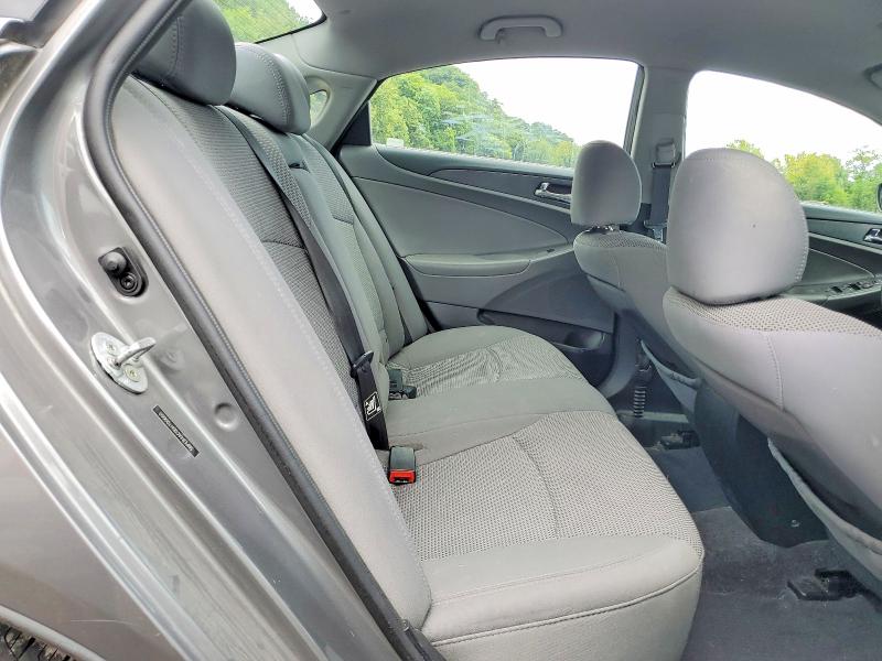 67726366 :رقم المزاد ، 5NPEB4AC0DH700660 vin ، 2013 Hyundai Sonata مزاد بيع