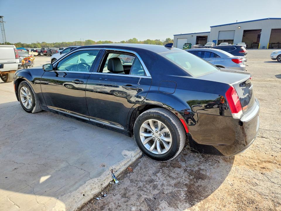 Aukcja sprzedaży 2015 Chrysler 300, vin: 2C3CCAAG2FH832809, numer aukcji: 68785866
