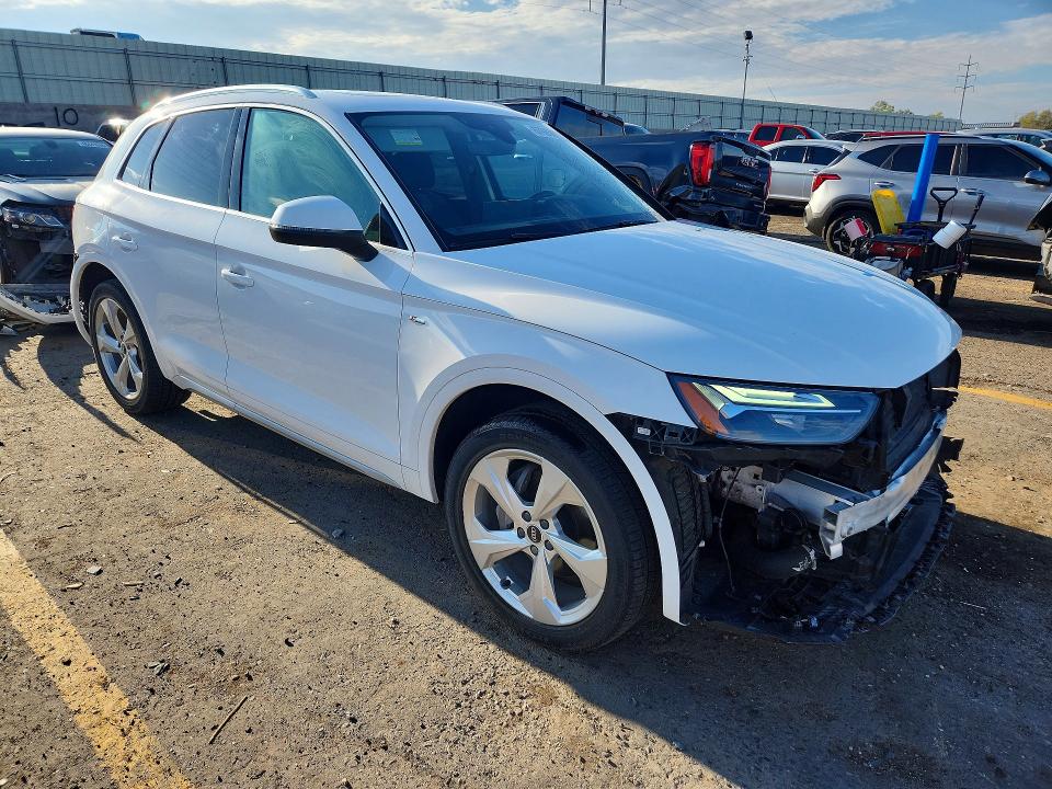 67985606 :رقم المزاد ، WA1EAAFY2N2028281 vin ، 2022 Audi Q5 مزاد بيع