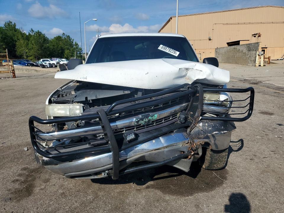 69879226 :رقم المزاد ، 1GCHC23142F149862 vin ، 2002 Chevrolet Silverado مزاد بيع