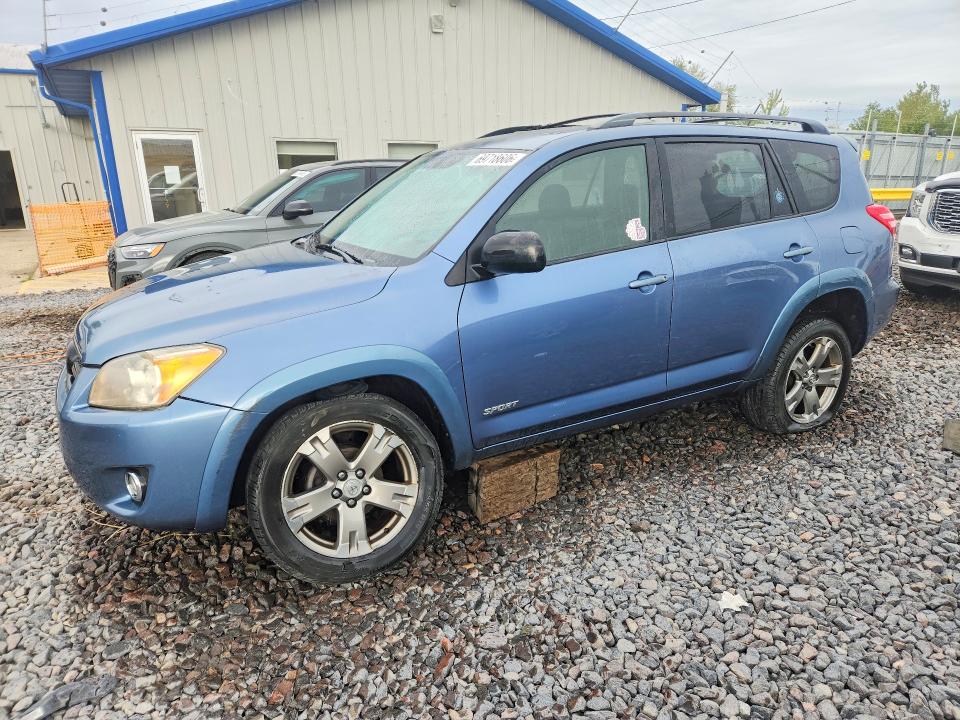 69718606 :رقم المزاد ، JTMRF4DV4AD031295 vin ، 2010 Toyota Rav4 مزاد بيع
