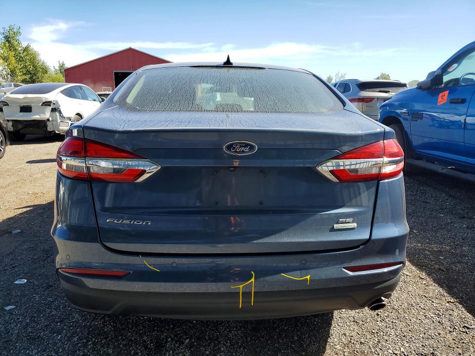 69962846 :رقم المزاد ، 3FA6P0HD5KR244264 vin ، 2019 Ford Fusion مزاد بيع