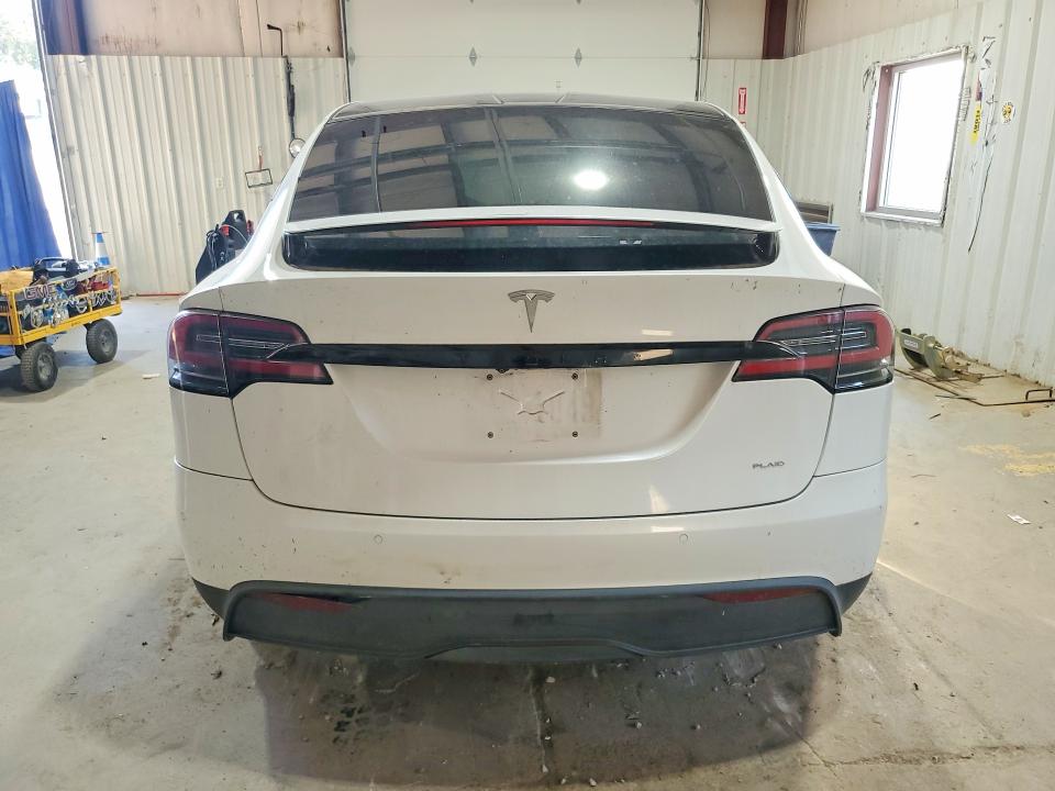 2022 Tesla Model X მანქანა იყიდება აუქციონზე, vin: 7SAXCBE66NF332535, აუქციონის ნომერი: 69253846